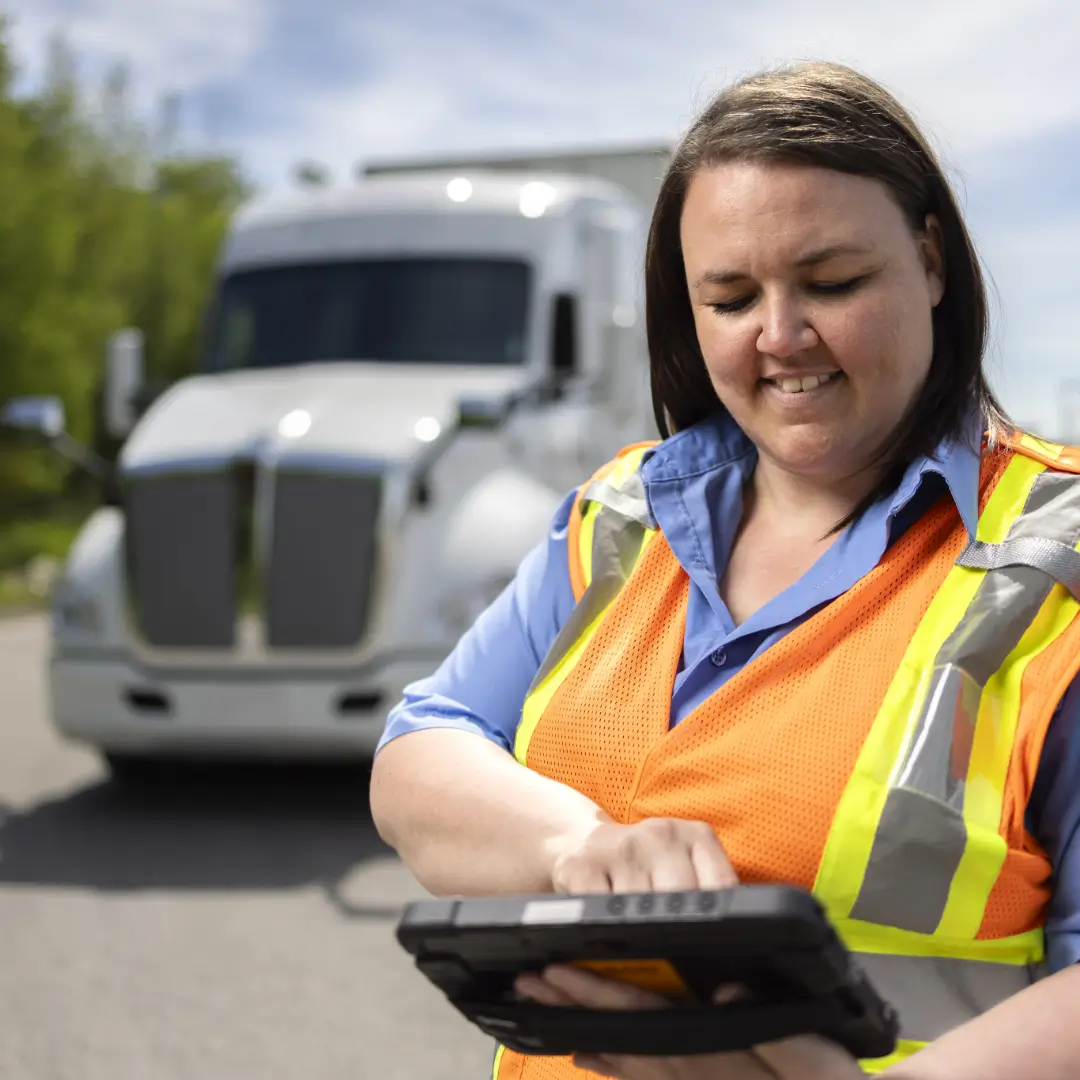 ISAAC Scan: Intuitive and Streamlined Scanning Workflow Driver using ISAAC Scan with intuitive scanning workflow on a tablet